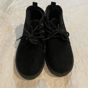 NWOT American EXchange Black Suede Booties Ankle Boots Women’s 5